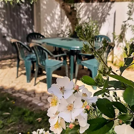 Boas House Caparica 2 *